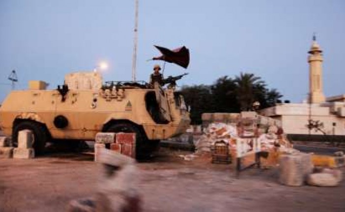 Vaste opération militaire égyptienne dans le Sinaï suite aux attentats de l’Etat Islamique.