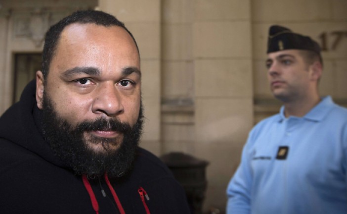 Dieudonné en garde à vue pour avoir tiré sur un huissier au flashball.