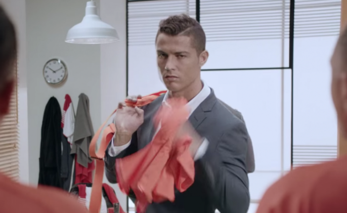 Vidéo: Cristiano Ronaldo tente un mot d’hébreu dans une publicité israélienne.