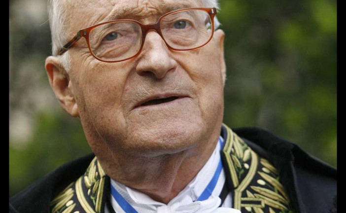 Derniere Minute : Décès de l’écrivain et académicien Alain Decaux à 90 ans