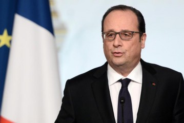 François Hollande renonce à la déchéance de nationalité.