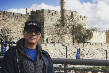 La venue de Jean-Claude Van Damme en Israël provoque la haine des pro-palestiniens.