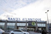 Un islamiste assigné à résidence prend l’avion à Nantes avec un arsenal d’armes blanches en soute.