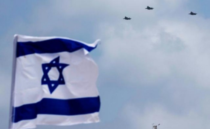 Israël: des chasseurs furtifs F-35 effectuent leur première sortie