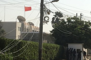 Pakistan: information sur une explosion et des tirs au consulat chinois