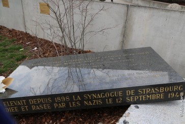 Strasbourg : Profanation de la stele en souvenir de la destruction de la Grande Synagogue de Strasbourg par les Nazis. Alain Azria