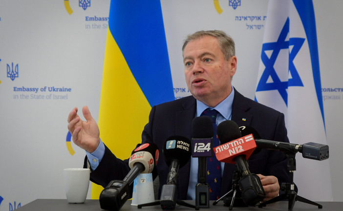 Guerre en Ukraine : L’ambassadeur d’Ukraine en Israël exhorte les États-Unis de faire pression sur Israël pour qu’il livre des armes à l’Ukraine