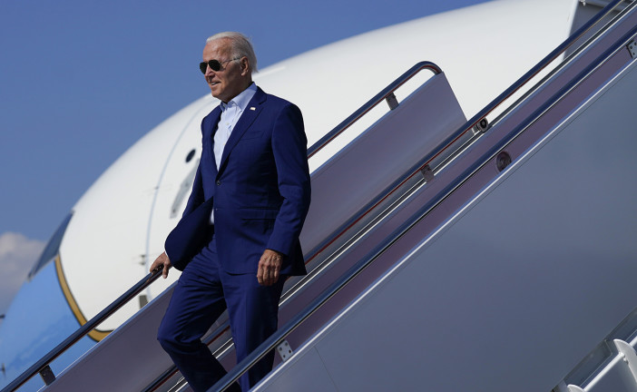 Le président américain Joe Biden remercie le sultan d’Oman d’avoir ouvert son espace aérien aux avions civils israéliens