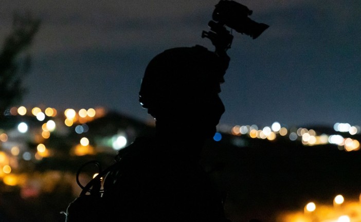 Les forces israéliennes arrêtent cinq personnes soupçonnées d’être impliquées dans des activités terroristes en Judée-Samarie