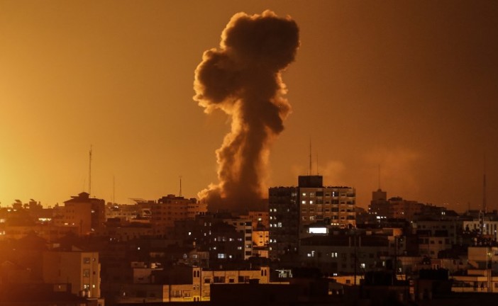 Tsahal bombarde des installations du Hamas à Gaza en réponse à des tirs de roquettes du groupe terroriste sur Israël