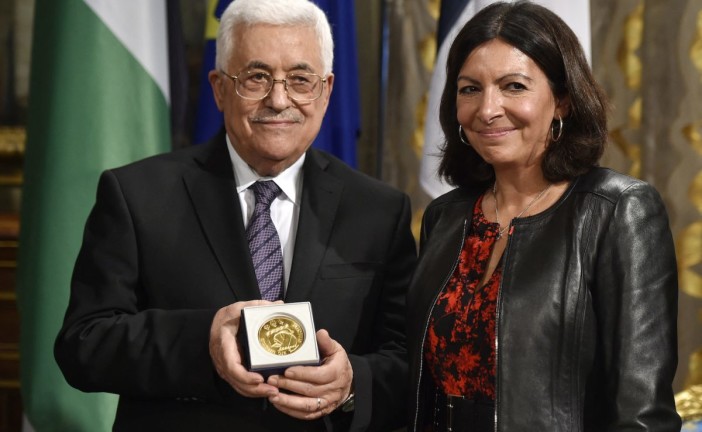 France : Anne Hidalgo retire la médaille Grand Vermeil de Paris à Mahmoud Abbas après ses propos antisémites sur la Shoah