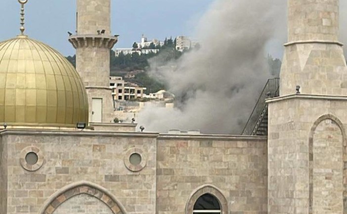 En Israël, des informations font état de la chute d’une roquette ou missile dans la mosquée de Abou Gush