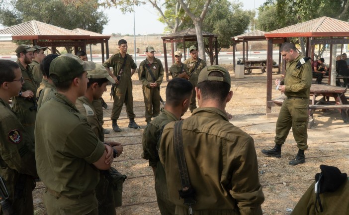 Israël en guerre : Tsahal mobilise plus de 300 000 réservistes, une première depuis la guerre de Kippour