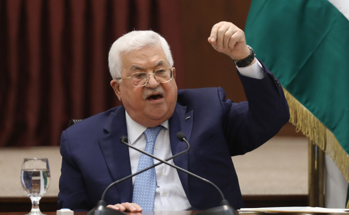 Israël en guerre : Mahmoud Abbas sort du silence et met sur un pied d’égalité les massacres du Hamas et les bombardements de Tsahal à Gaza