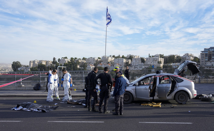 Israël en guerre : un attentat à l’arme à feu provoque la mort de trois personnes et fait six blessés à Jérusalem, les terroristes neutralisés