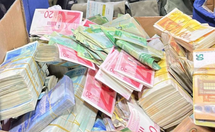Israël en guerre : les forces israéliennes confisquent des fonds terroristes du Hamas d’une valeur de dix millions de shekels en Judée-Samare