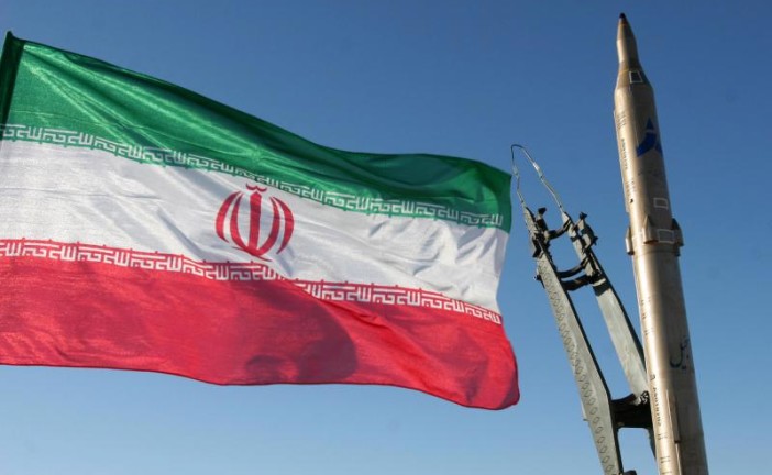 Israël en guerre : l’Iran affirme qu’il pourrait reconsidérer « sa doctrine nucléaire » suite à la menace d’une riposte israélienne