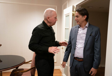 Israël en guerre : Yoav Gallant rencontre l’envoyé américain Amos Hochstein pour discuter du Hezbollah et de la guerre à Gaza