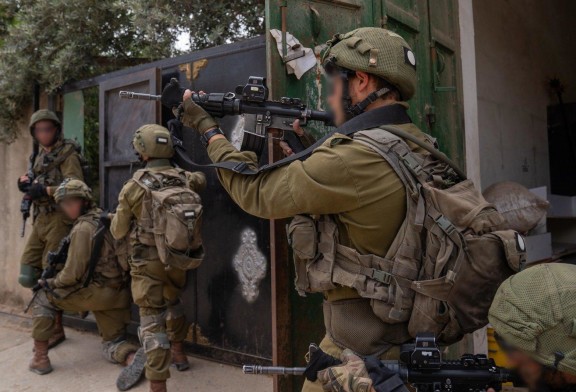 Israël en guerre : La chasse à l’homme pour retrouver le terroriste qui a assassiné Tze’ela Gez est toujours en cours