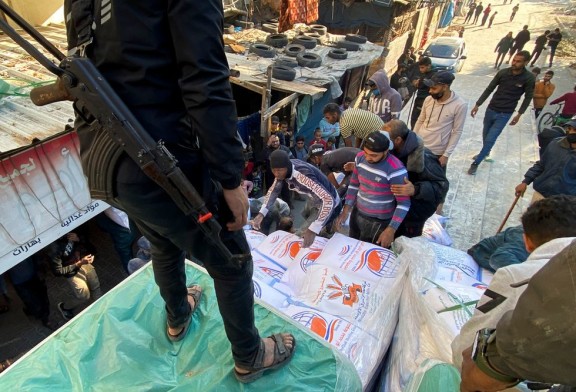 Israël en guerre : Tsahal révèle dans un rapport comment le Hamas détourne l’aide humanitaire à Gaza