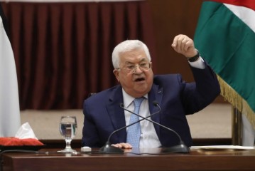 Israël en guerre : Mahmoud Abbas exige que l’Autorité palestinienne soit intégrée aux négociations pour un cessez-le-feu à Gaza