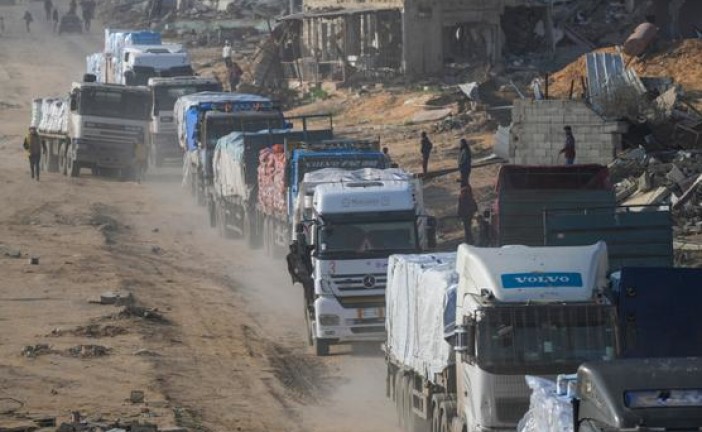 Israël en guerre : le Hamas exige qu’au moins 250 camions transportant de l’aide humanitaire entrent quotidiennement à Gaza, pour reprendre les négociations de cessez-le-feu