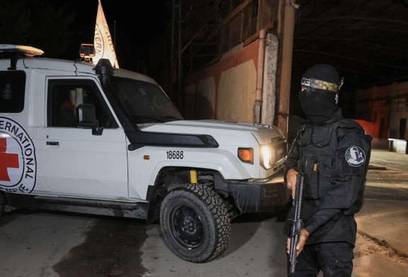 Israël en guerre : le Hamas devrait remettre ce soir à Israël le corps de deux otages décédés et les restes de huit otages dans les prochains jours