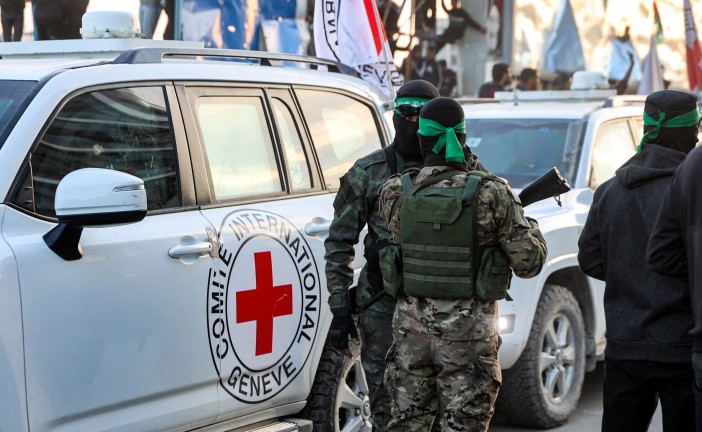 Israël en guerre : le Hamas restitue les restes d’un ex-otage déjà libéré et viole encore le cessez-le-feu en cous à Gaza