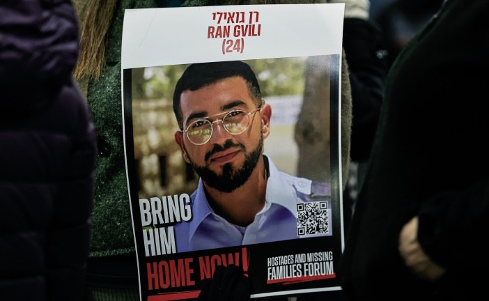 Israël en guerre : le Hamas affirme poursuivre les recherches du corps de Ran Gvili, le dernier otage décédé à Gaza