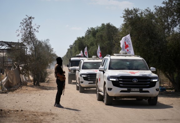 Israël en guerre : le Hamas remet à la Croix-Rouge le corps d’un otage décédé qui sera restitué ce soir à Israël