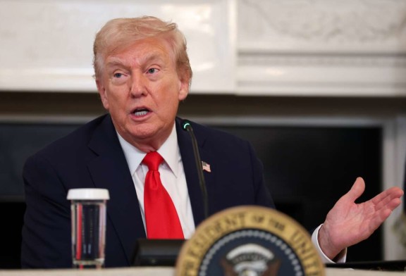 Guerre en Iran : Donald Trump affirme que la guerre contre l’Iran est « bien plus avancée que prévu » et que le régime iranien « supplie de conclure un accord » avec les États-Unis