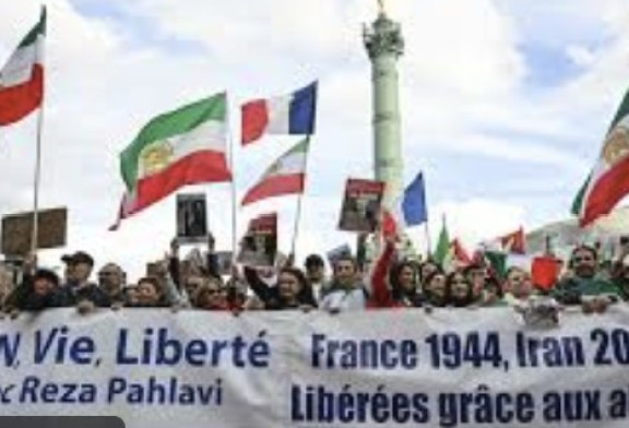Iran : quand les peuples marchent pour la liberté… et que certains responsables brillent par leur silence
