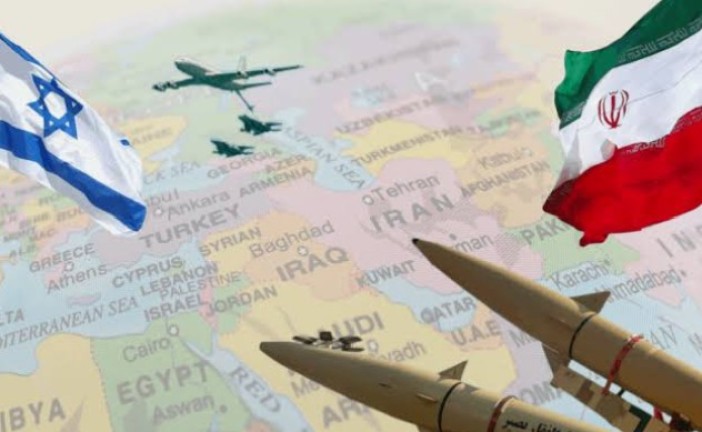 L&rsquo;Iran menace de frapper Tel-Aviv si Donald Trump élargit les frappes contre Téhéran